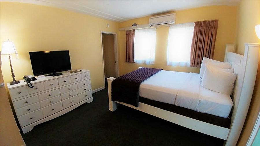 Hollywood Celebrity Hotel 2*